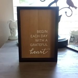 SALE 💰 Begin Each Day with a Grateful Heart decor